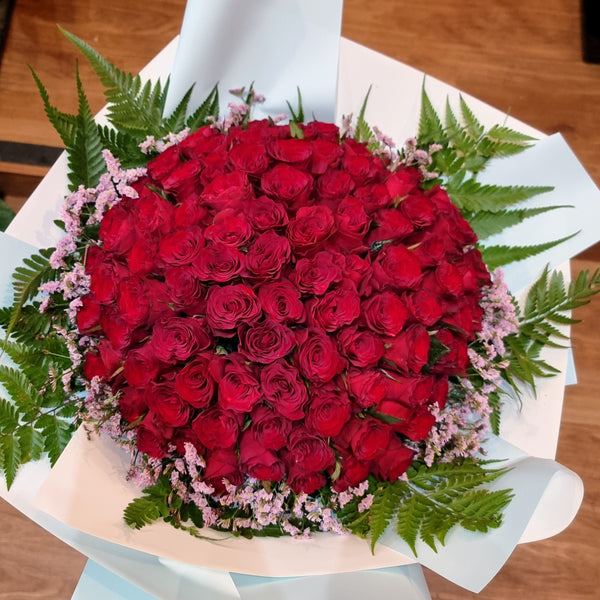 What Does the Number of Roses Mean? A Guide to Rose Bouquet Numbers ...